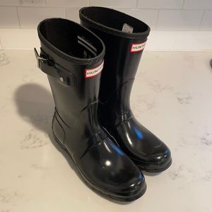 Hunter Short Black Gloss Rain Boots